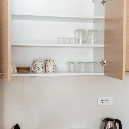 U152 * Τζαχορίνα